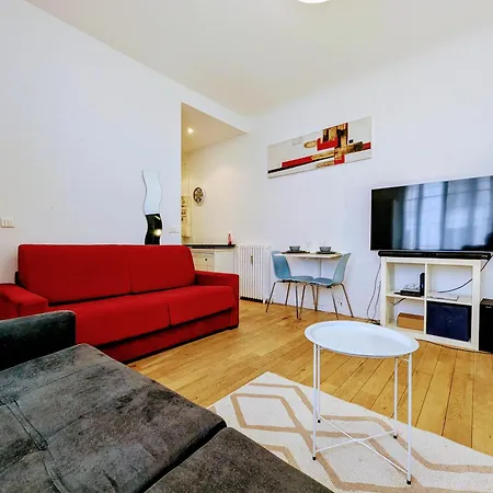 Chic And Comfortable Near Paris